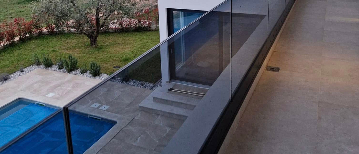 Izrada staklenih i metalnih ograda po mjeri