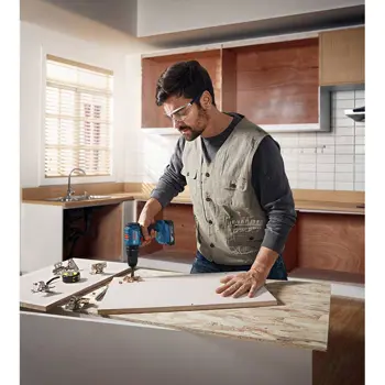 bosch-aku-udarna-busilica-gsb-185-li-2x2ah-brzi-punjac-68652-82368.webp
