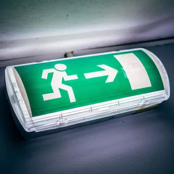 LED Evakuacijska Panik Lampa 3W IP65 – Nadžbukna, 6400K (Autonomija 3h)