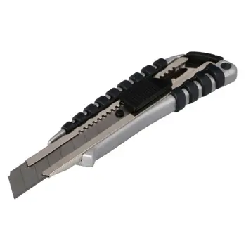skalpel-alu-18mm-faster-tools-82413-82130.webp