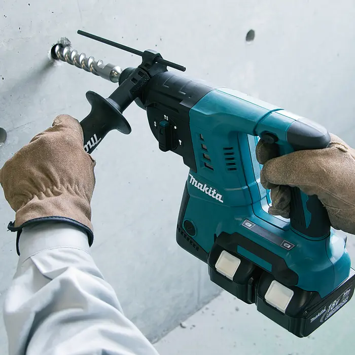 MAKITA AKU bušaći čekić DHR263RF2 (18+18V, 2x 3,0Ah) SDS+ u kovčegu